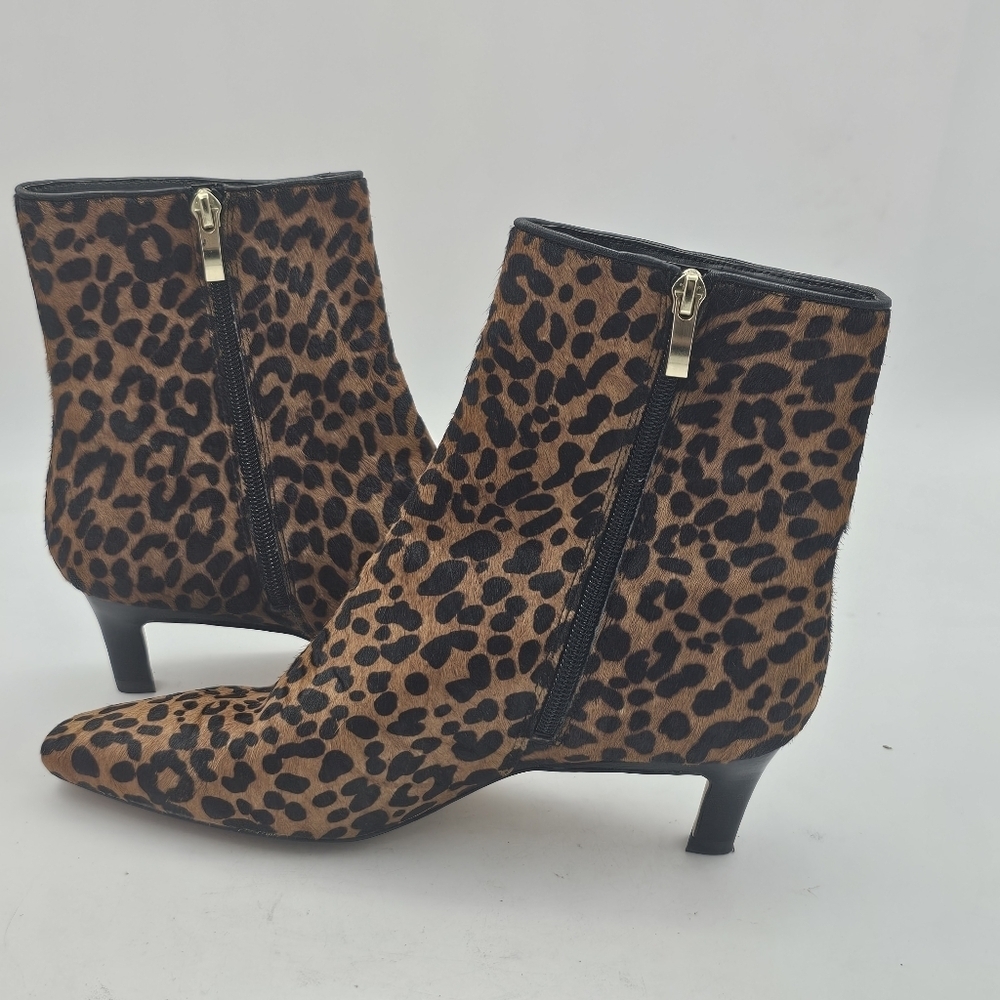 Nordstrom Arazio Leopard Calf Hair Kitten Heel Booties Pointed Toe Size 8 - Picture 3 of 10